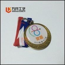 平陽縣宇霄工藝品廠 專業(yè)定制禮品、錢幣冊、紀(jì)念章與辦公用品